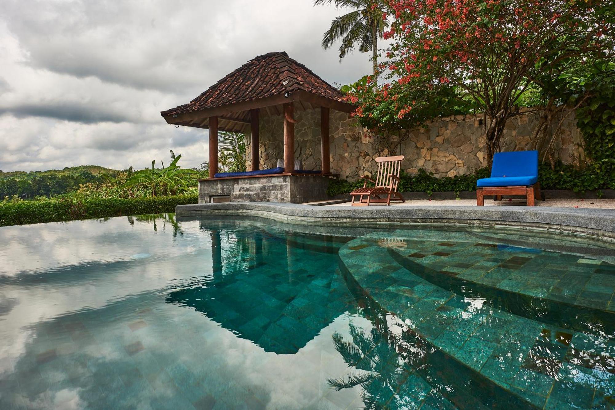 Villa Blue Steps Yogyakarta Exterior foto