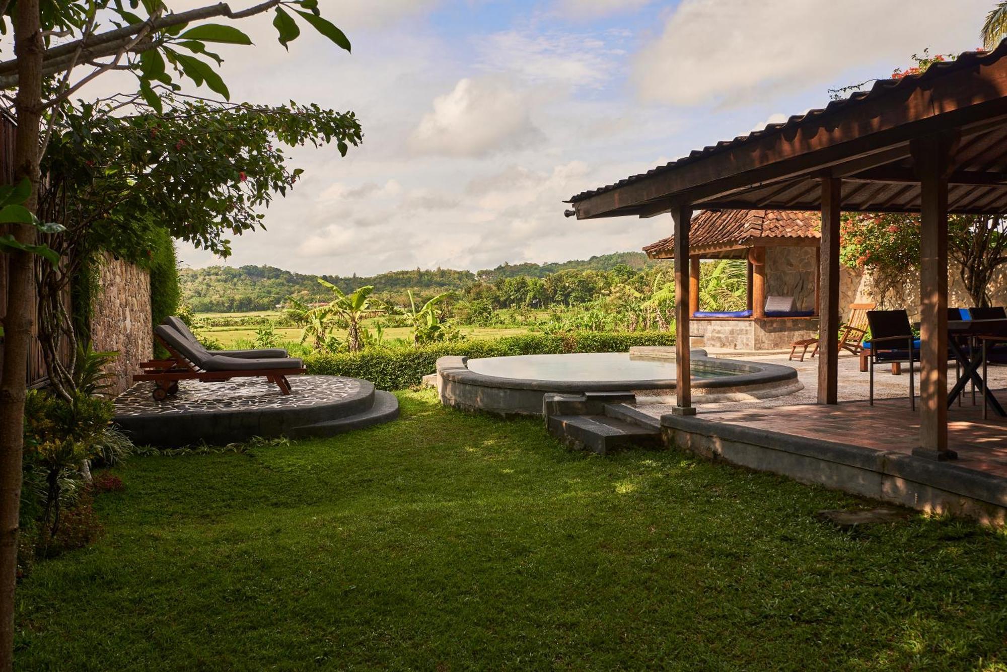 Villa Blue Steps Yogyakarta Exterior foto