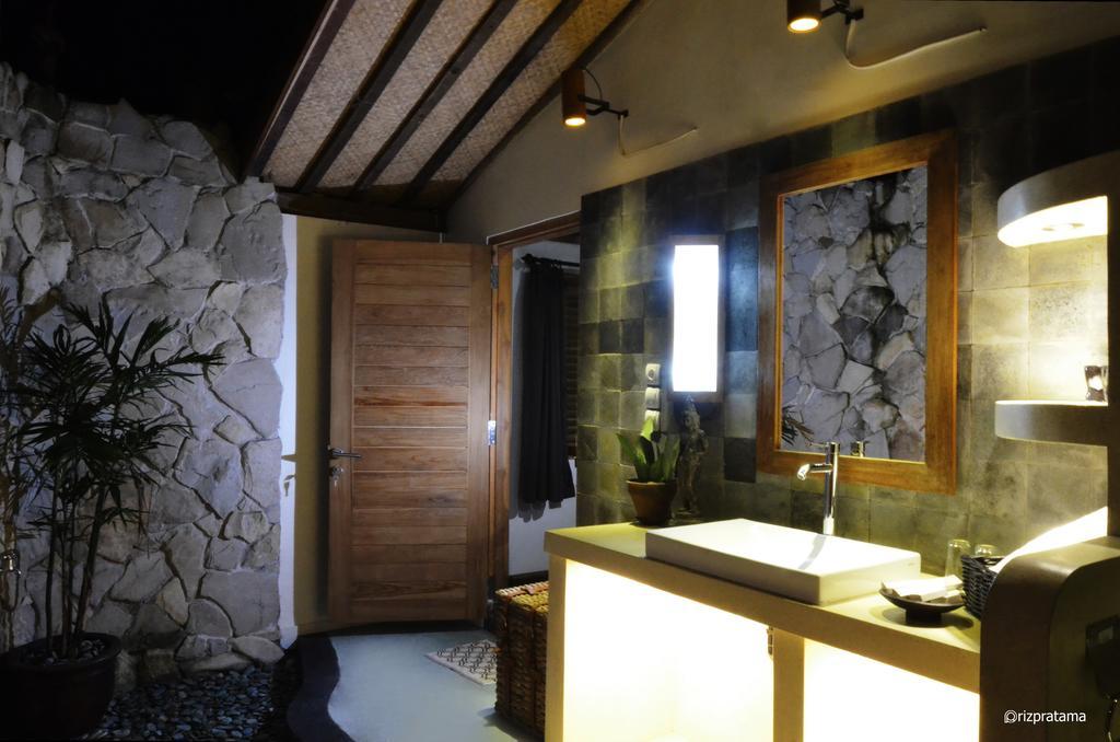 Villa Blue Steps Yogyakarta Exterior foto